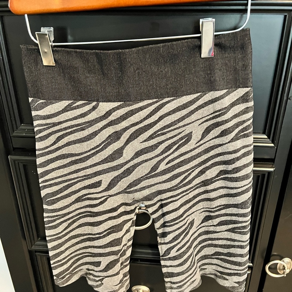 Grey/Black Workout Short s/m